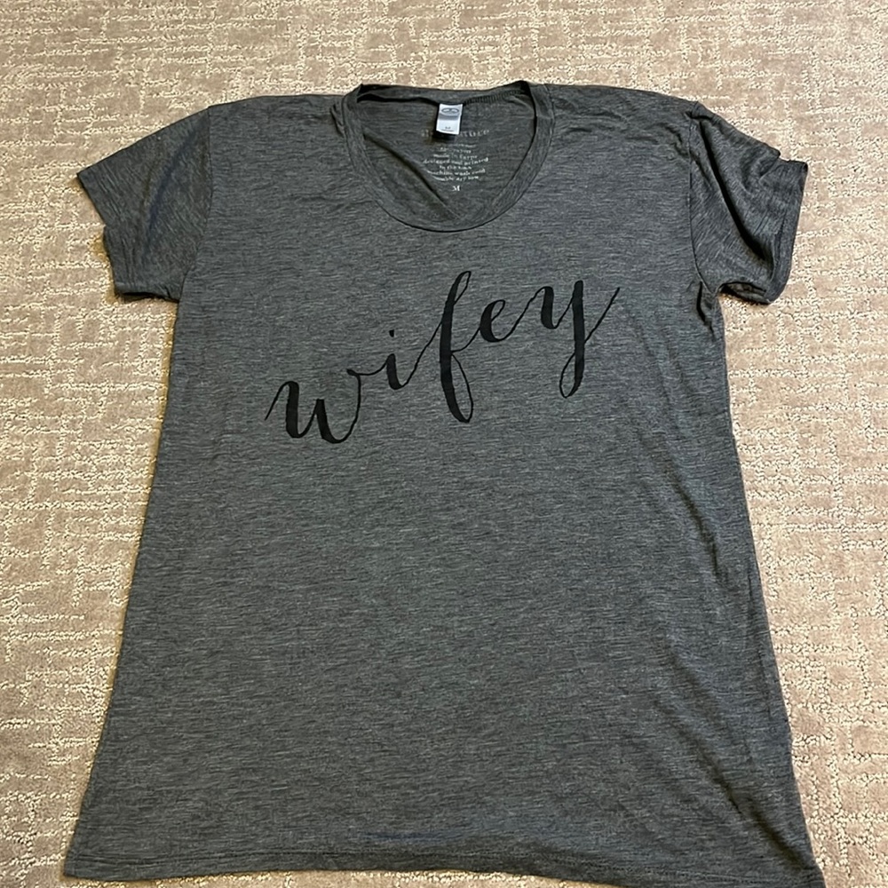 “Wifey” short sleeve Icy Couture tee